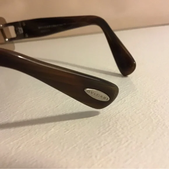 Gorgeous BVLGARI Sunglasses with Case - Picture 4 of 11